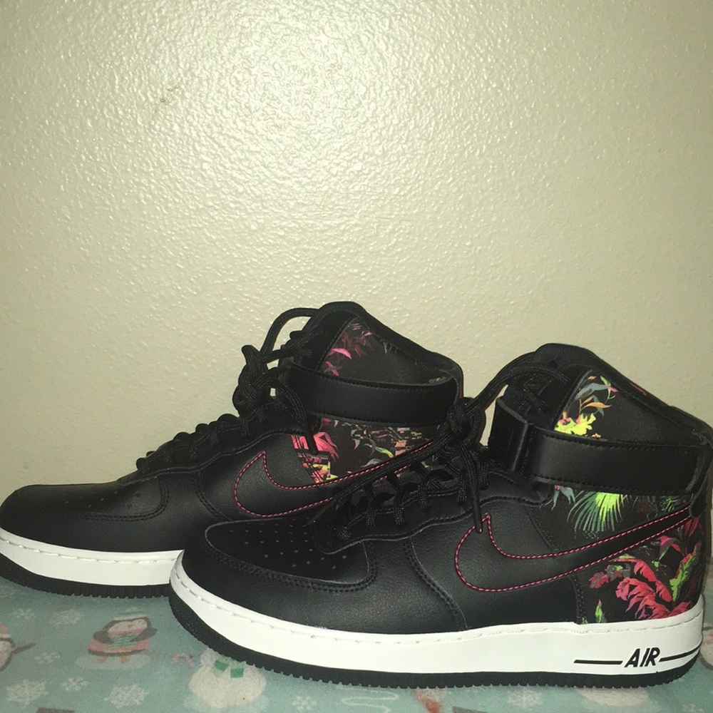 NEW AUTHENTIC NIKE AIR FORCE 1 HIGH '07 …